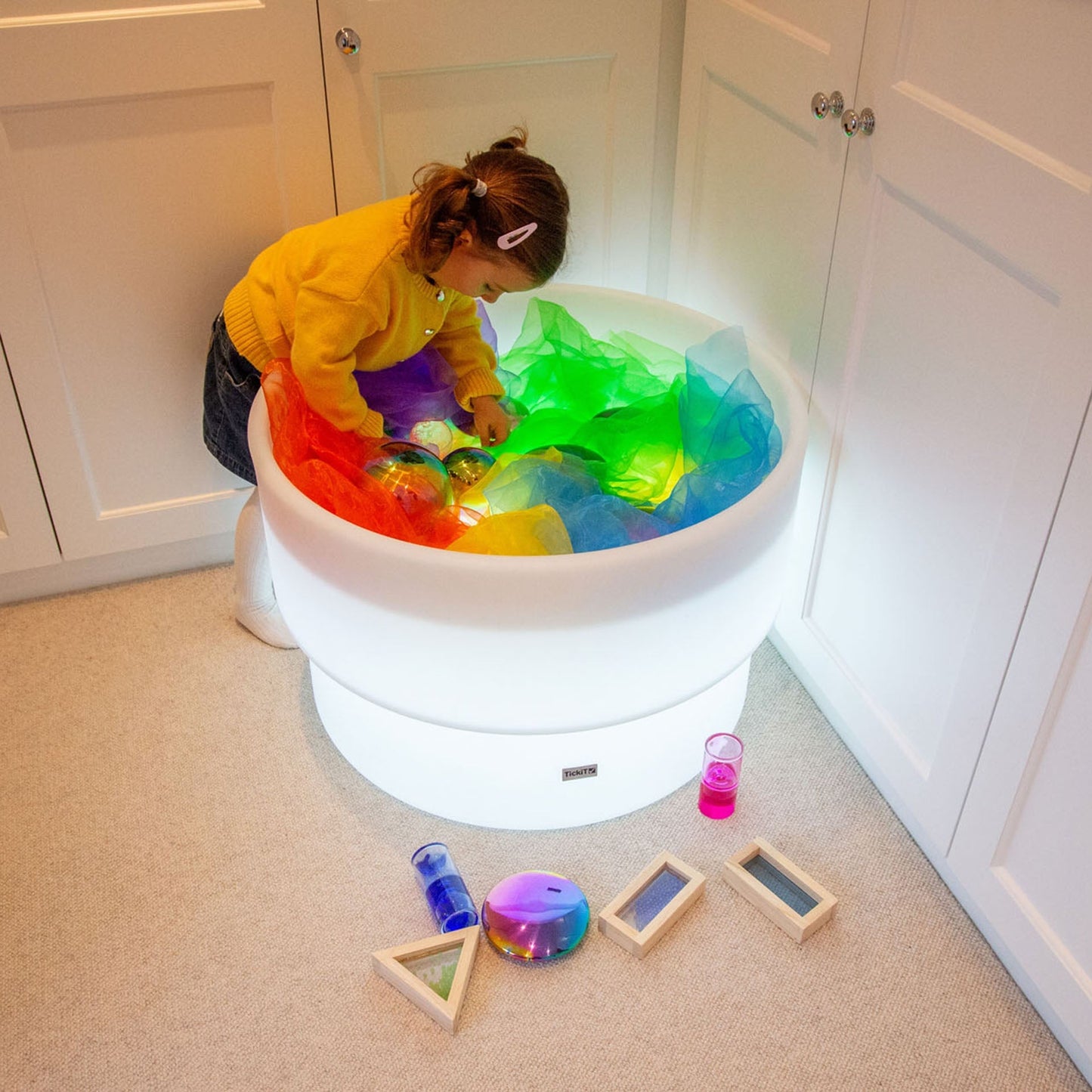 Discovery Glow Water Table